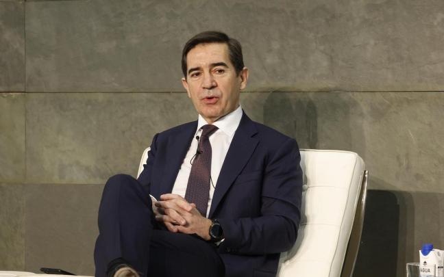El presidente del BBVA, Carlos Torres Vila, participa en un foro. / EFE El presidente del BBVA, Carlos Torres Vila, participa en un foro.