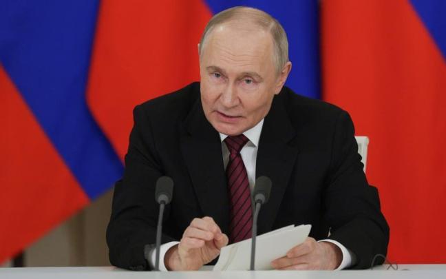 El presidente ruso, Vladimir Putin, durante la comparecencia. / EFE El presidente ruso, Vladimir Putin, durante la comparecencia.