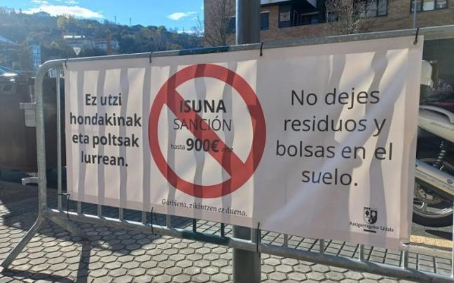Cartel informativo sobre los residuos / N.G. Cartel informativo sobre los residuos