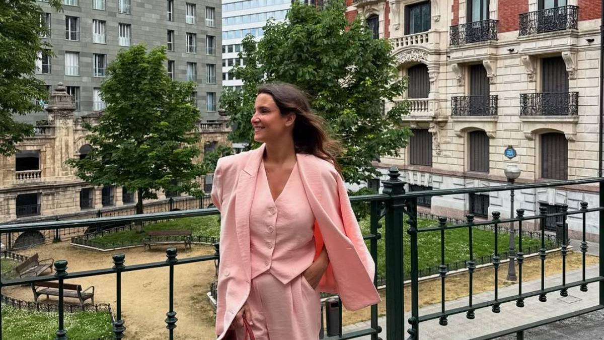 A través de su perfil de Instagram, donde acumula cientos de miles de seguidores, ha compartido un carrusel de imágenes que narran su paso por el norte.