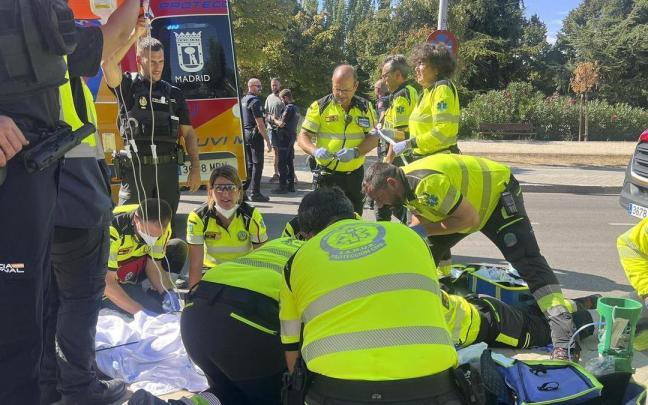 Los servicios de emergencias atendieron a la víctima en el lugar. / Ayuntamiento de Madrid Los servicios de emergencias atendieron a la víctima en el lugar.
