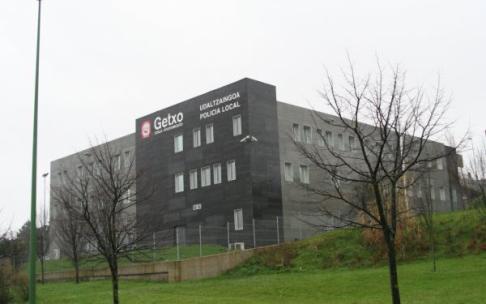 Por segundo año consecutivo, Getxo consolida su tendencia a la baja en delitos y refuerza su compromiso con la prevención y la modernización tecnológica | Getxoko Udala Por segundo año consecutivo, Getxo consolida su tendencia a la baja en delitos y refuerza su compromiso con la cercanía a la ciudadanía, la prevención y la modernización tecnológica.